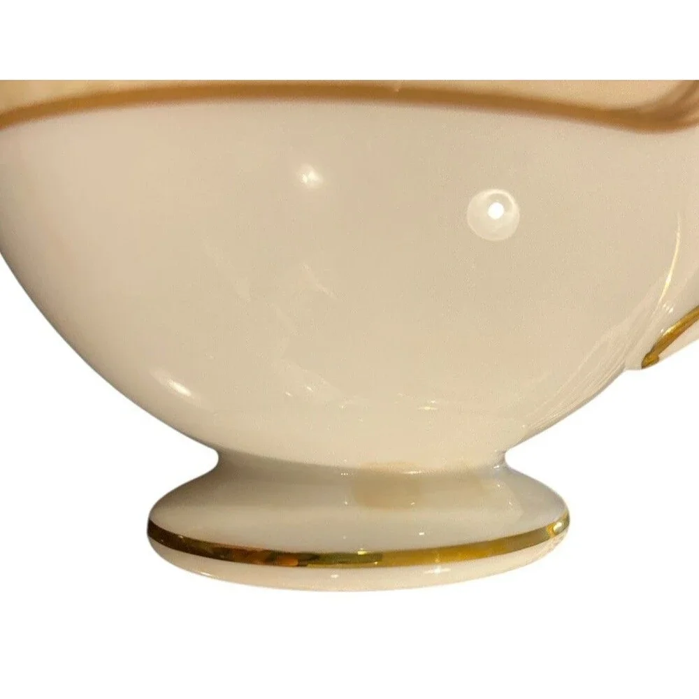 Wedgwood Corinth Cream & Black Teapot Set – 2 Cups‎ & Saucers – England